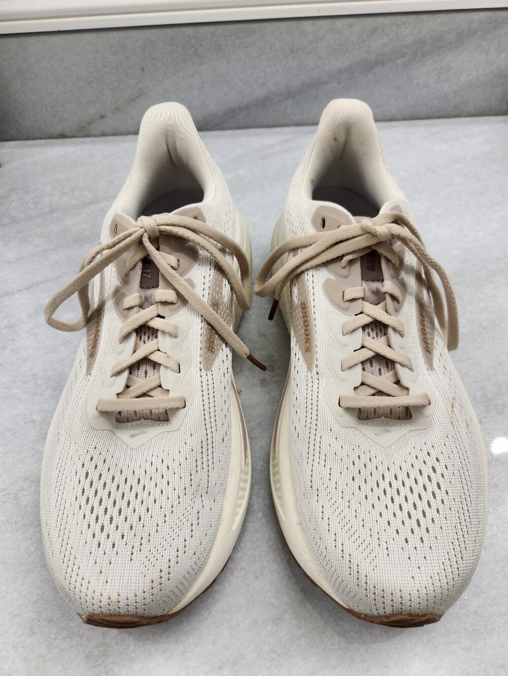 Brooks Ghost 17 Neutral Running Shoe